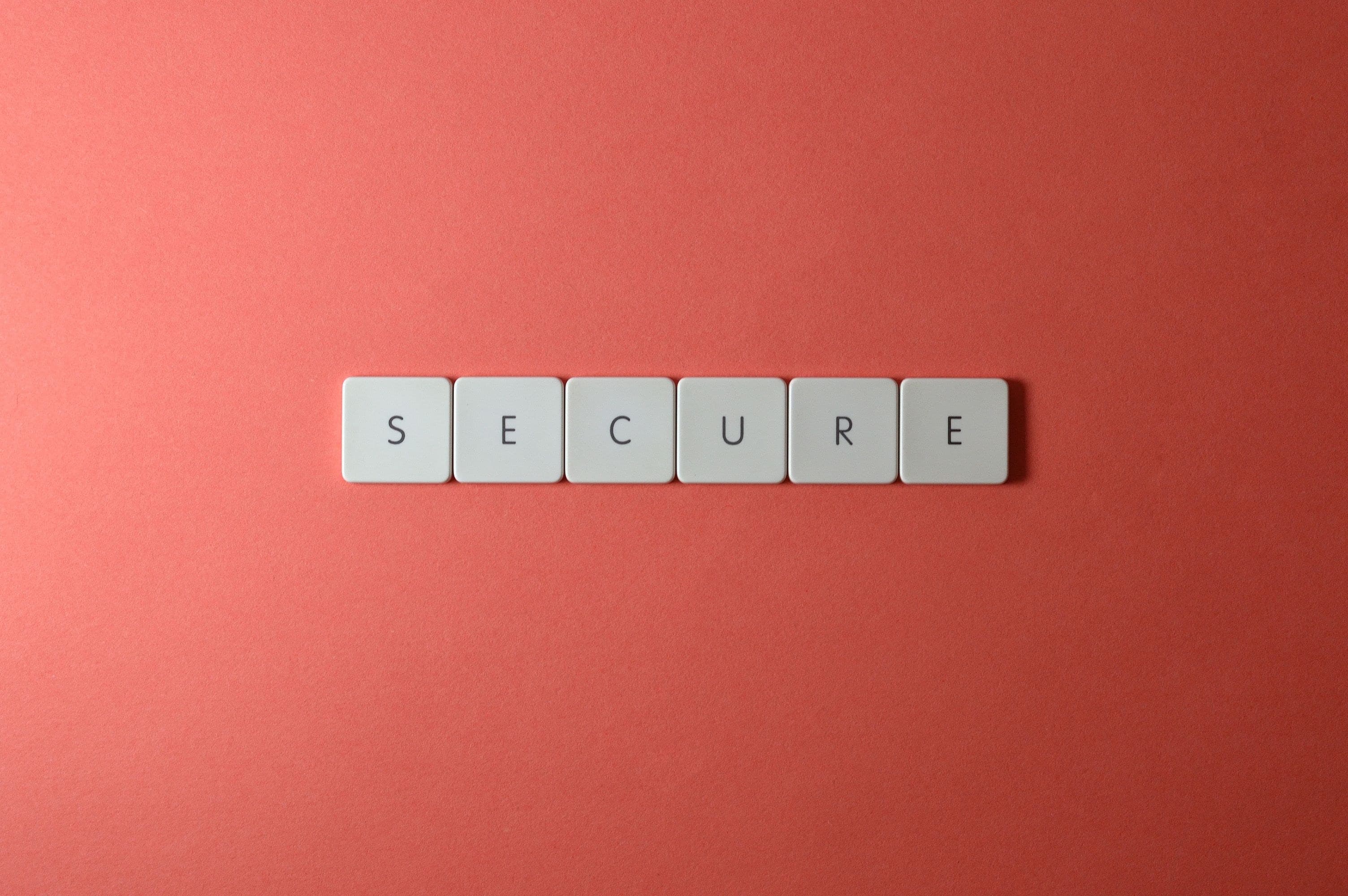 Seguridad en software a medida: las vulnerabilidades que la mayoría ignora y cómo evitarlas